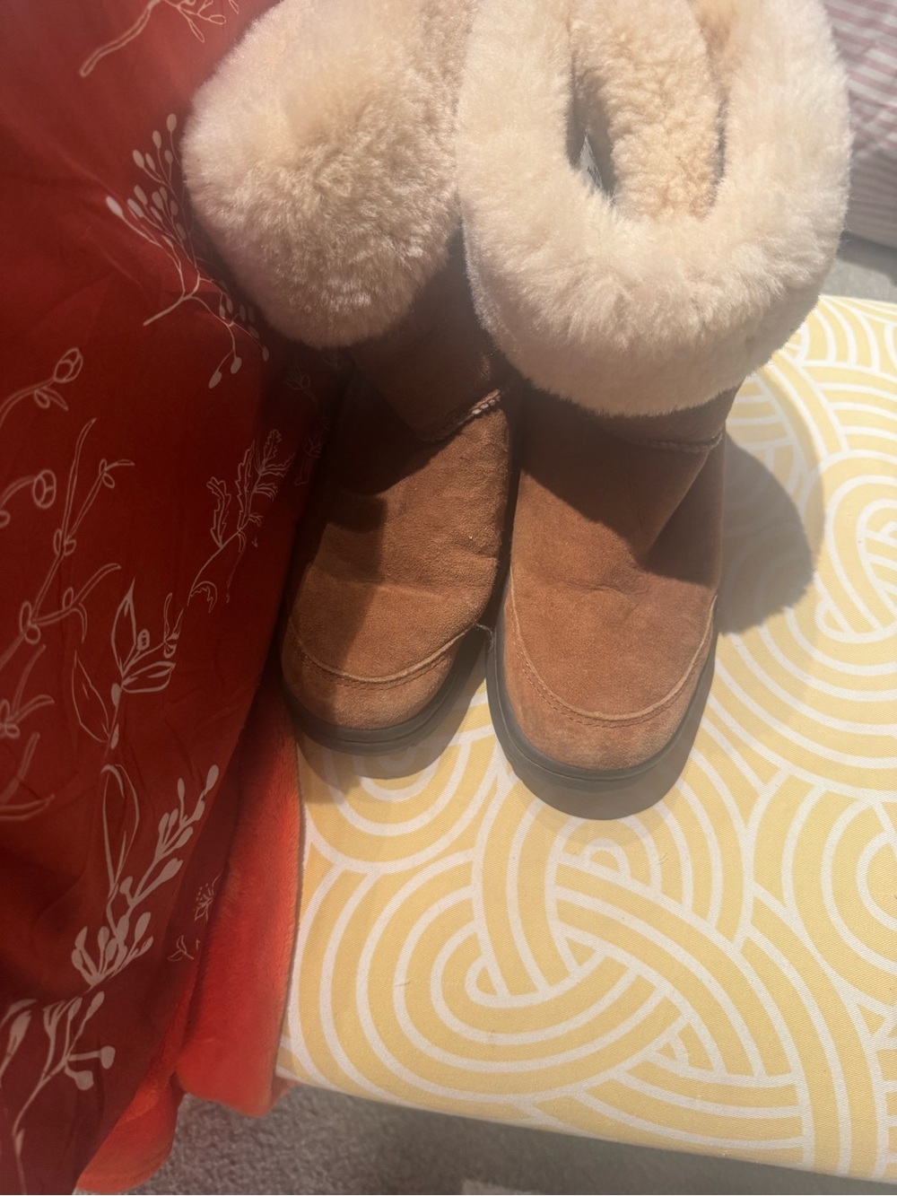 UGG Chestnut Sheepskin Cuff Short Boots